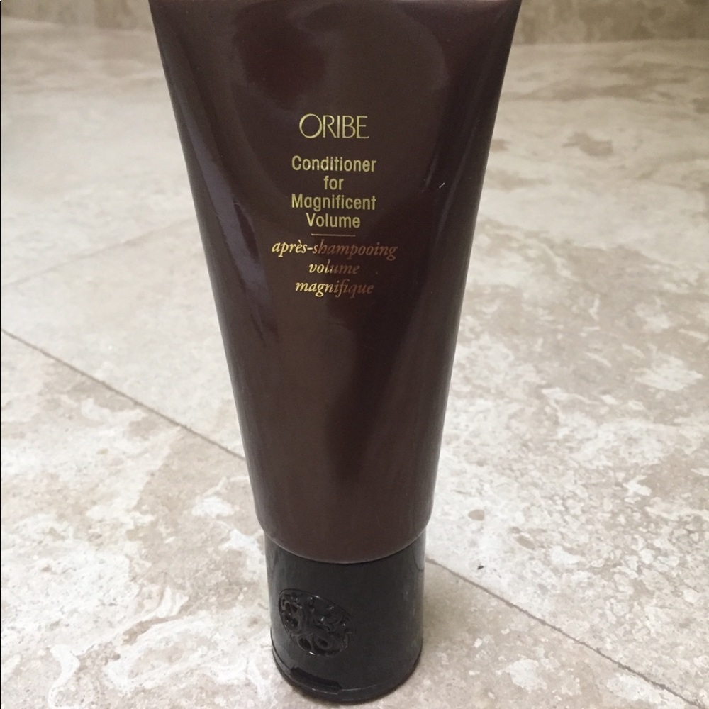 Oribe conditioner for magnificent volume